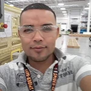 Meet your Posher, Cesar